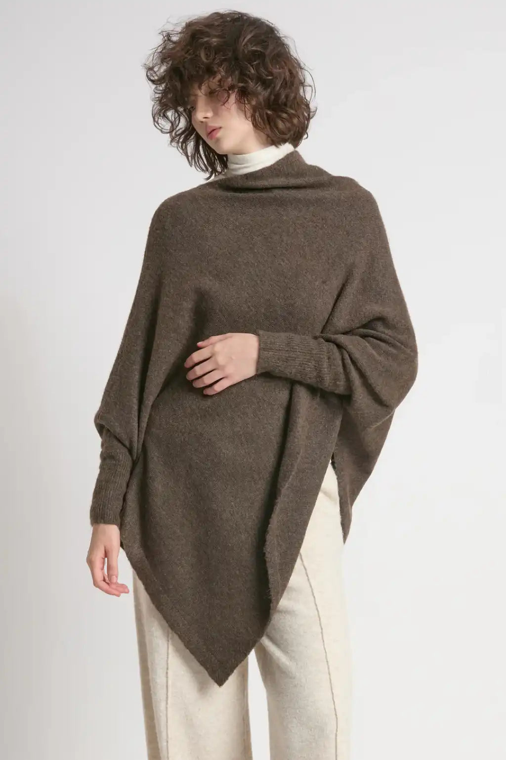 Brown triangle poncho with sleeves