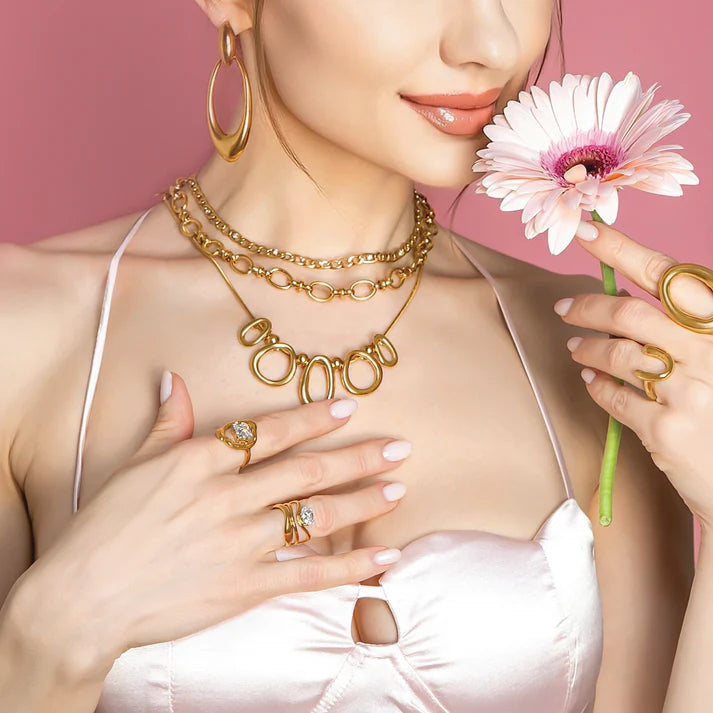 oval link on model
